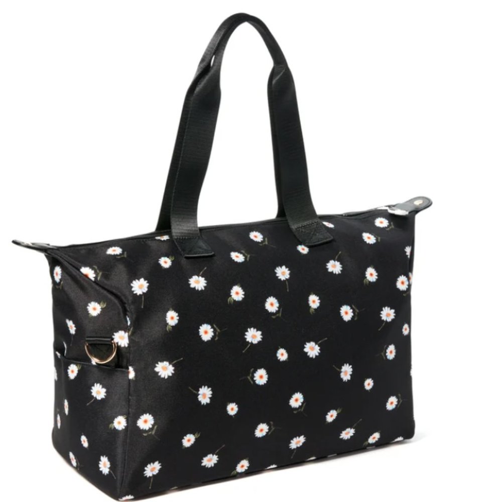 NWT Alice + Olivia Duffel Bag and Reversible Bucket Hat Daisy Print